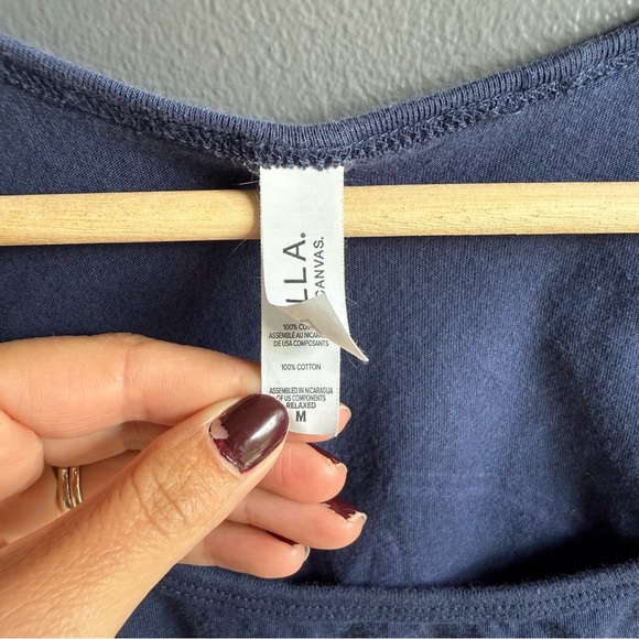 Mama Lou's Women Margs Tacos and Beach Graphic Tee Size M Navy Blue Scoop Neck - Picture 3 of 3